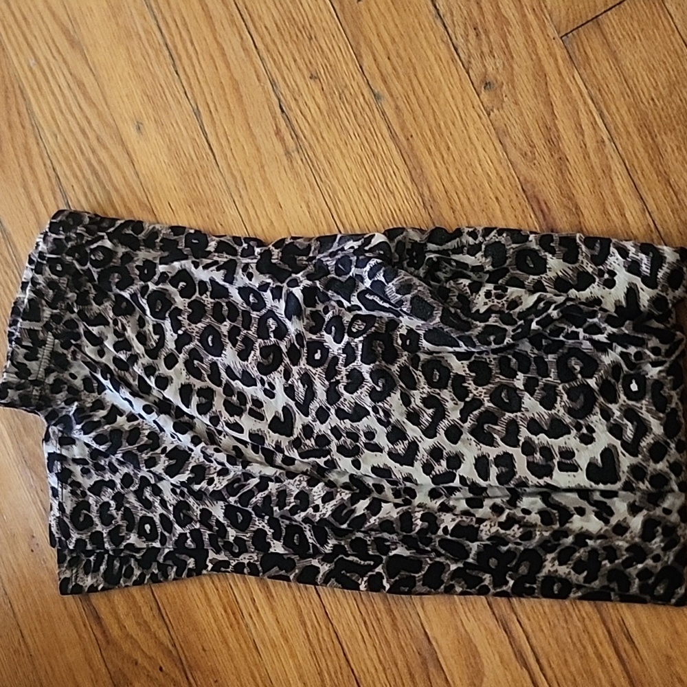 Leopard print leggings